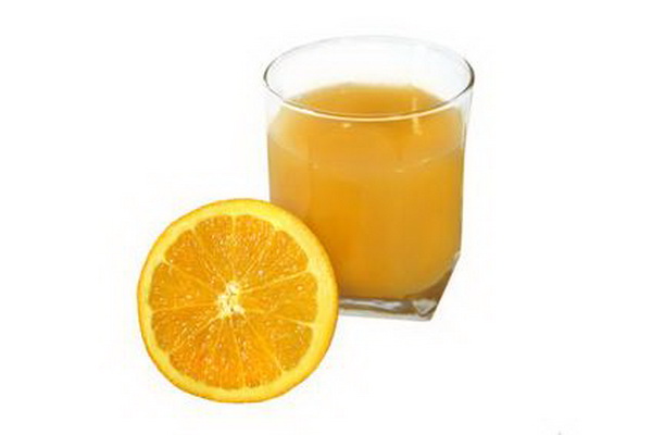 Содержат ли апельсины достаточно витамина С?