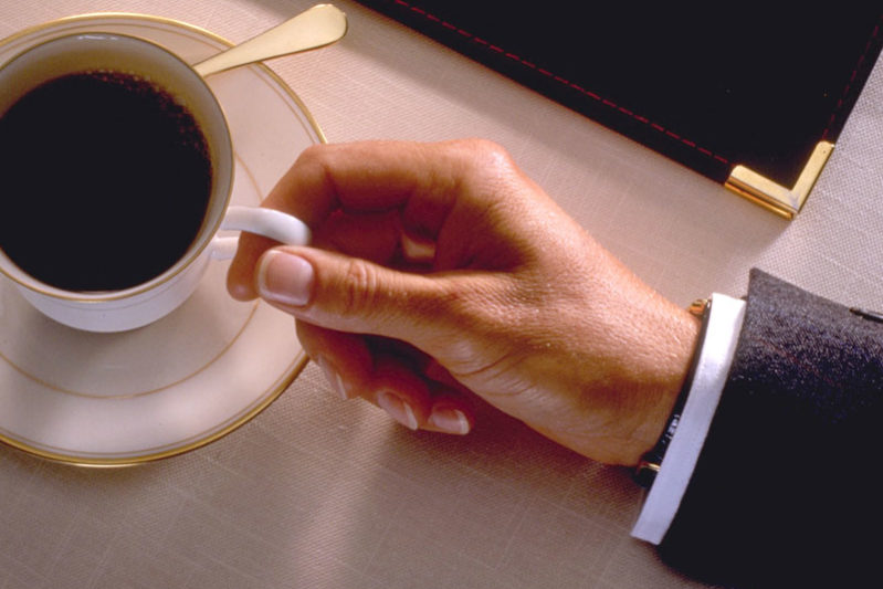 Ученые рассказали, почему мужчинам нельзя пить растворимый кофе