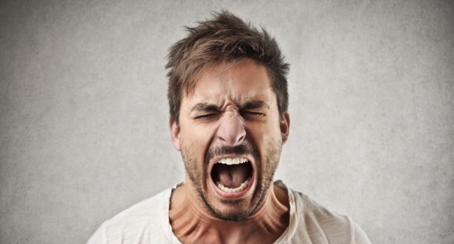 Когда нужно обращаться к специалисту: 16 признаков нервного срыва