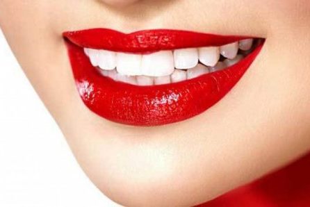 7 натуральных продуктов для отбеливания зубов