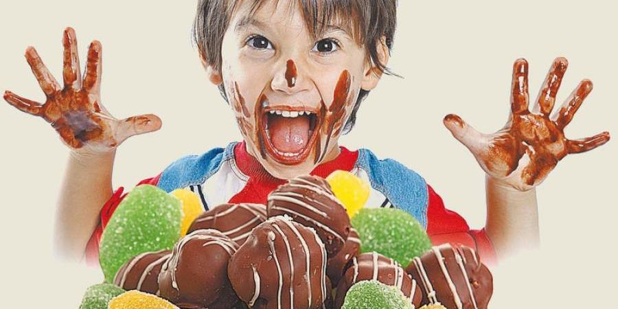 Родителям в помощь: медики подсказали, как отучить детей от сладкого