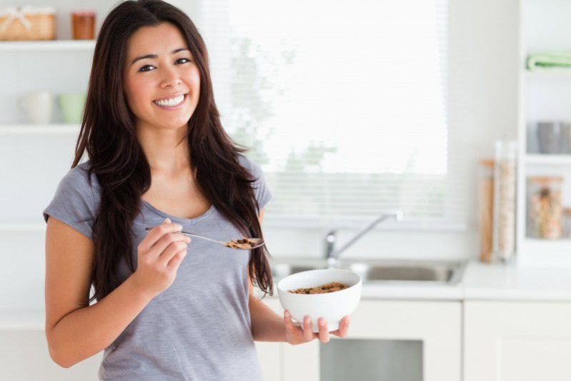 Названы пищевые привычки, убивающие здоровье