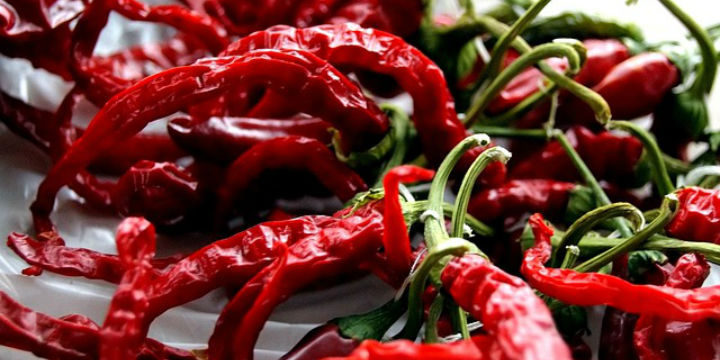 О чем говорит цвет десен: вариант нормы или болезнь?