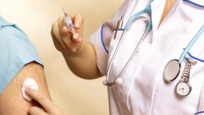 Первые действия при укусе клеща