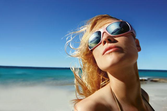 Как правильно загорать: спастись от преждевременного старения и рака кожи