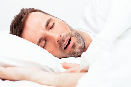 Стало известно, на каком боку полезнее спать