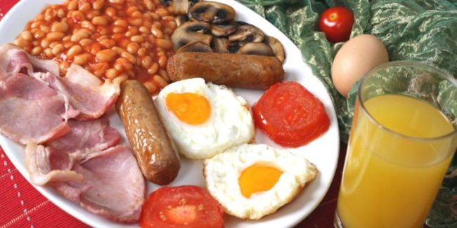 Названа самая опасная в жару еда