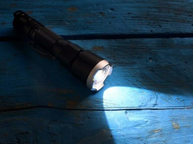 Самые тяжелые раны на теле теперь можно лечить светом