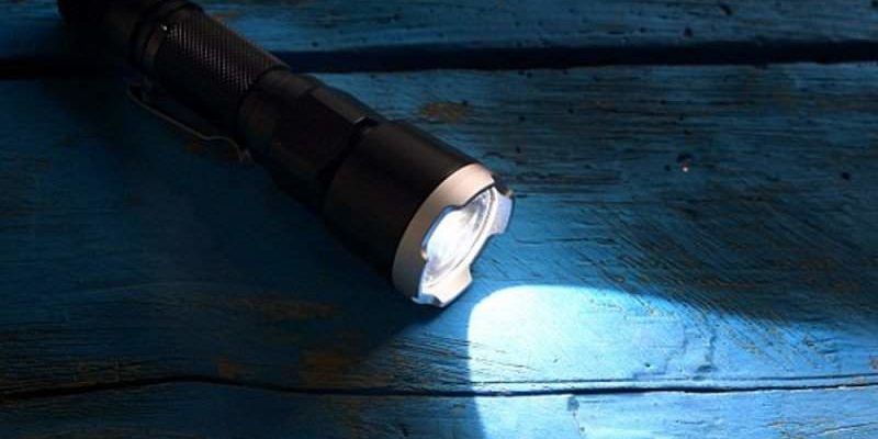 Самые тяжелые раны на теле теперь можно лечить светом