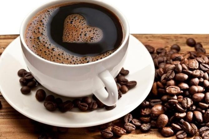 Медики рассказали, как кофе может помочь в похудении
