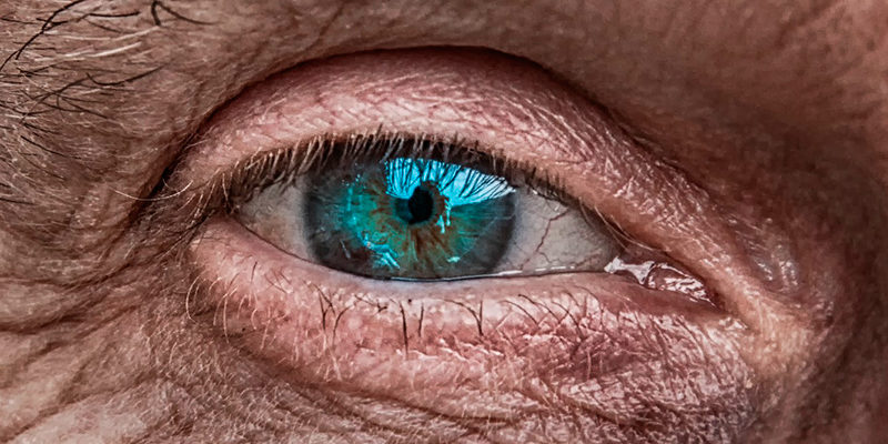 Новые капли для глаз обещают затормозить потерю зрения