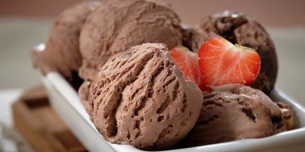 Британские нейропсихологи подтвердили пользу мороженого