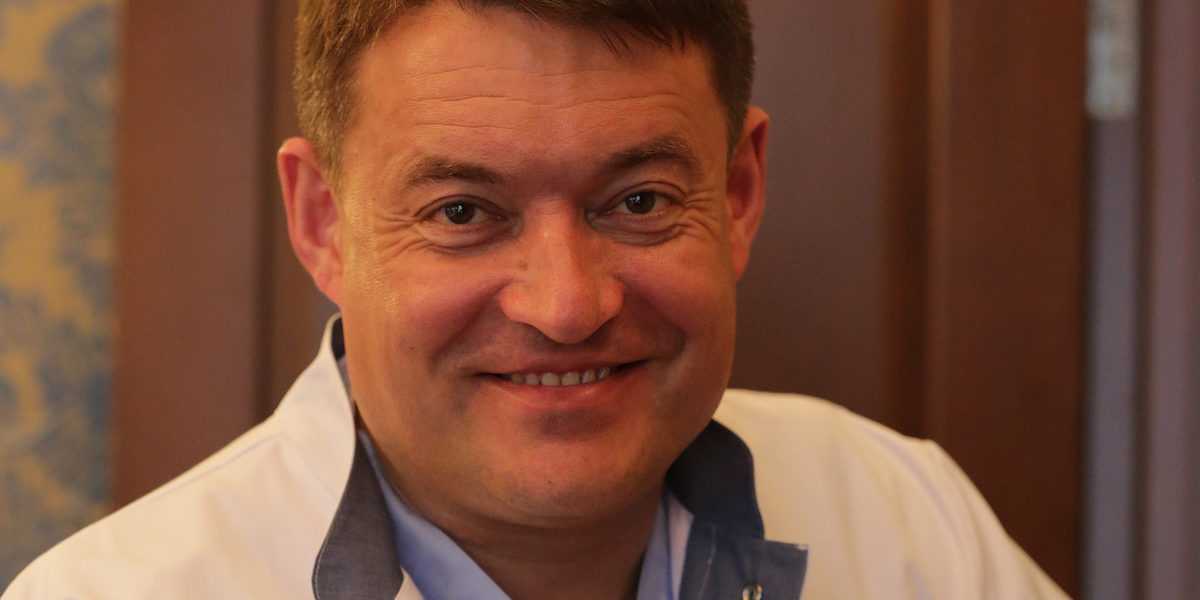 Эксперт: переобучение врачей и телемедицина позволят отказаться от лечения за рубежом — Общество