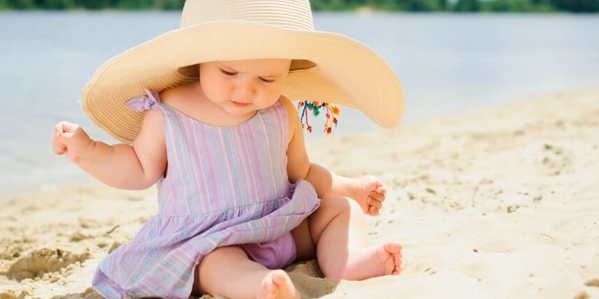 Солнечный удар и другие последствия перегревания детей на пляже