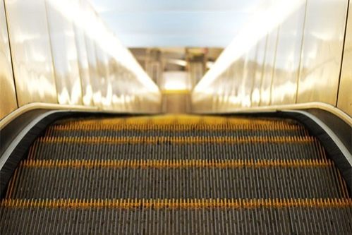 Падения: проблема не только старости, но и среднего возраста — МедНовости