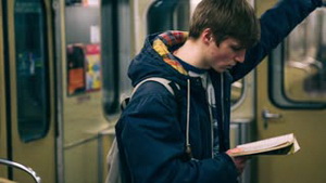 Привычка читать в метро или 