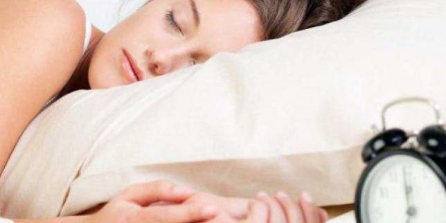 Врачи рассказали, сколько нужно спать, чтобы быть здоровым