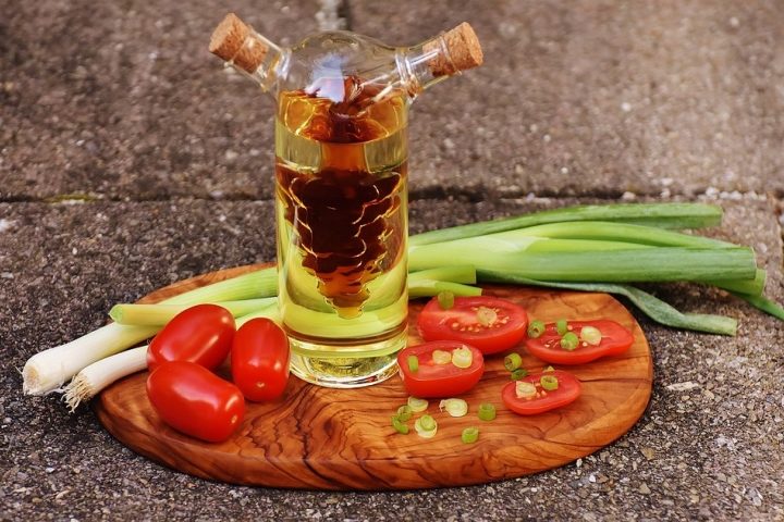 7 гениальных идей использования уксуса в кулинарии