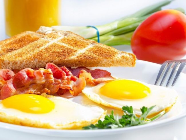 Какие продукты не рекомендуется употреблять утром?