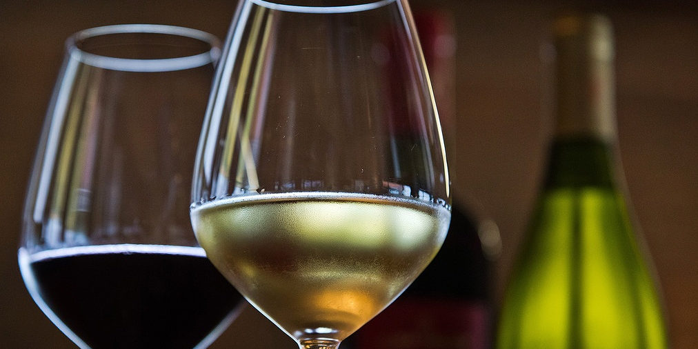 В Минздраве выступили против возвращения рекламы крепкого алкоголя на телевидение — Общество