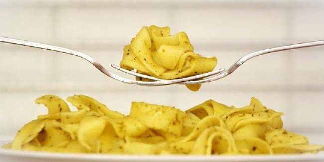 Известный диетолог рассказала, почему нужно есть в обед