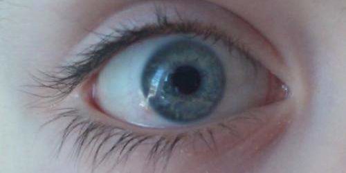 Создан имплант, предотвращающий возрастную слепоту