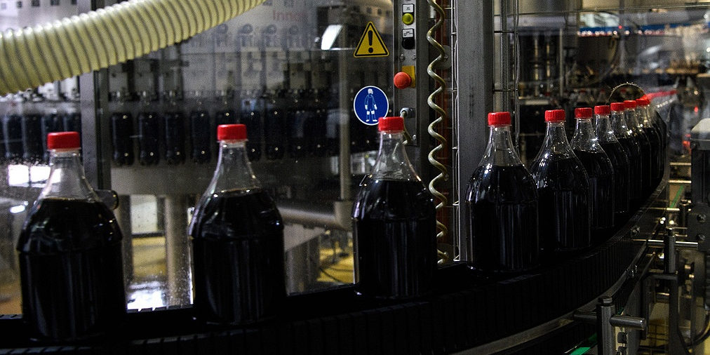 «Известия»: Минздрав поддержал введение 20%-ного акциза на сладкую газировку — Экономика и бизнес