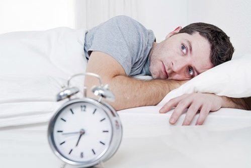 Утренняя дилемма: лучше поспать или заняться физкультурой? — МедНовости