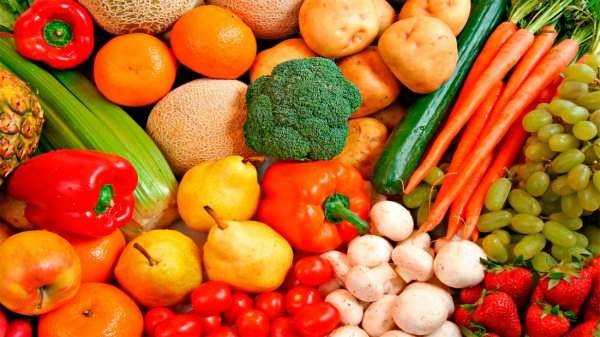 Медики назвали продукты, которые желательно есть ежедневно