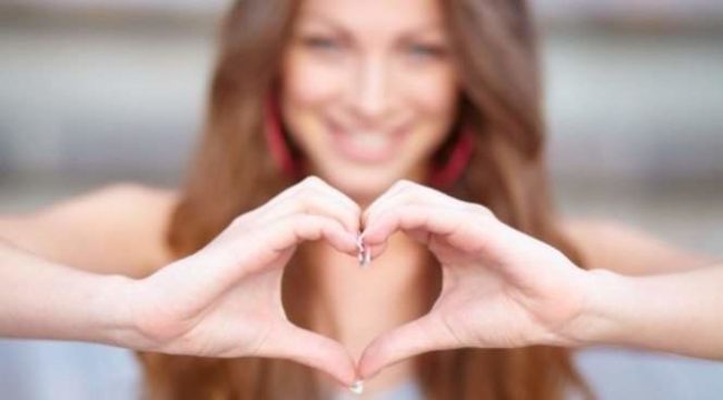 Врачи объяснили, действительно ли шампанское полезно для сердца