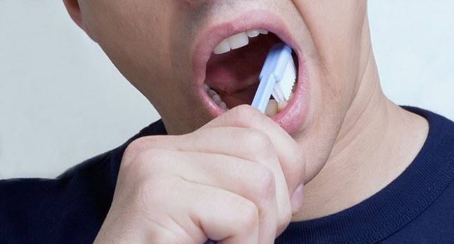 Неожиданная связь: Неправильный уход за зубами может привести к эректильной дисфункции