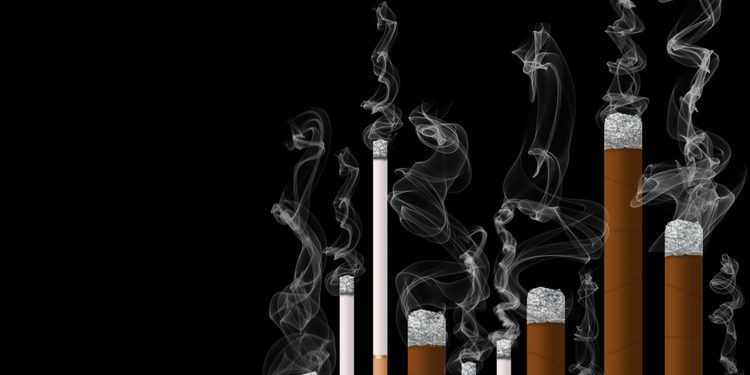 Пассивное курение нарушает работу сердца