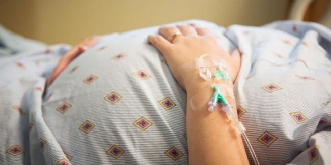 Шокирующий случай: Женщина, уже 10 лет пребывающая в вегетативном состоянии, родила ребенка