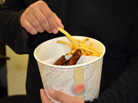 Гены могут спасти от набора веса вне зависимости от рациона, открыли ученые