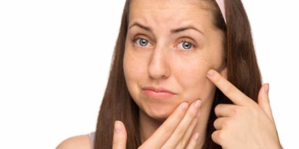 Названа еда, провоцирующая появление прыщей