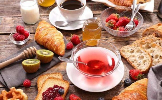 Диетологи назвали продукты, не подходящие для завтрака
