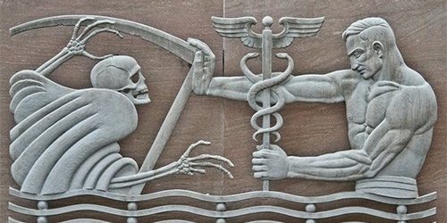 Голос медблогера: корь, перелом шейки бедра, иммуномодуляторы и наркотики, читающие рэп — МедНовости