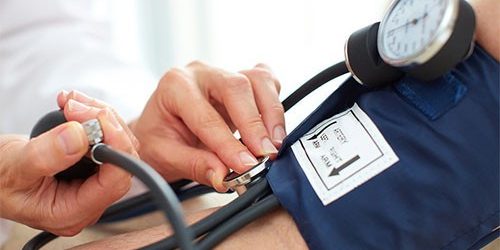 Нормализация артериального давления может быть опасна для пожилых людей — МедНовости