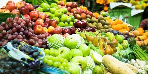 Цветные фрукты и овощи в рационе могут предотвратить возрастную катаракту — МедНовости