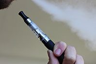 Кардиологи предупреждают: вейпы намного опаснее, чем вы можете предположить