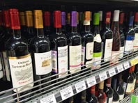 Вино приравняли к сигаретам, с точки зрения риска развития рака