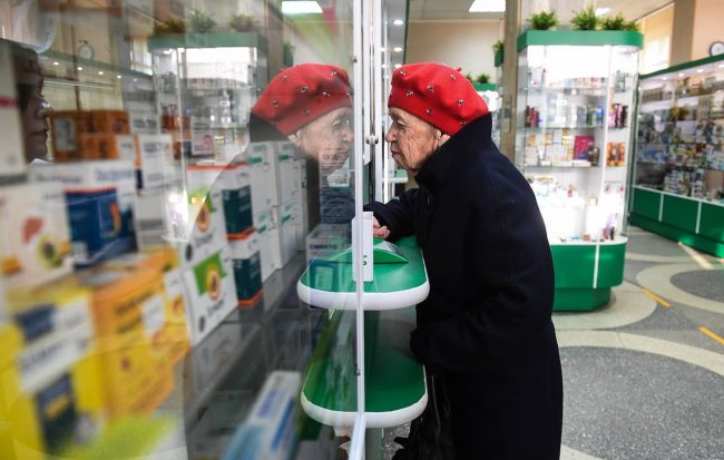 Росстат: более половины россиян занимались самолечением — Общество