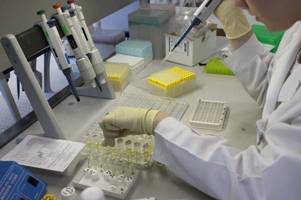 Были запущены испытания назальной вакцины от COVID-19 в Москве и Санкт-Петербурге
