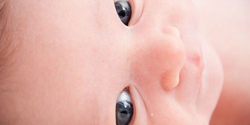 Ученые: Если ребенок глотнул батарейку, ее нужно извлекать даже при отсутствии симптомов — МедНовости