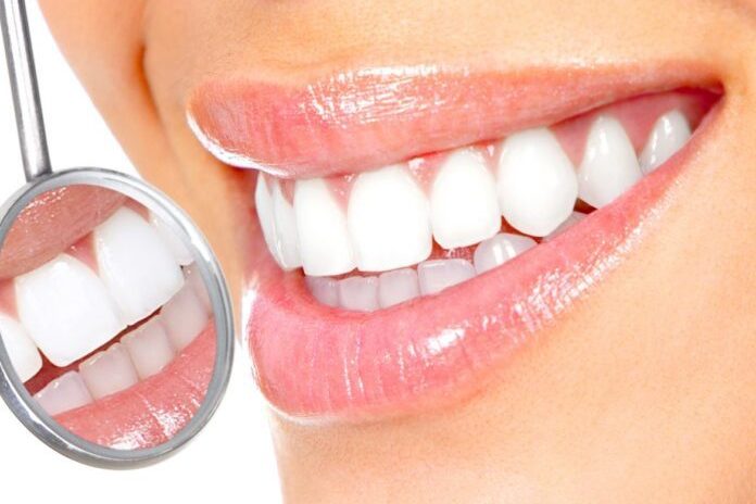 Стоматологи рассказали, как исправить подвижность зубов