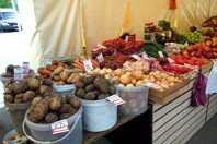 Ранние овощи и фрукты чаще остальных содержат нитраты, заявляют специалисты