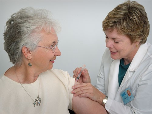 Прививки не повышают риск развития рассеянного склероза — МедНовости