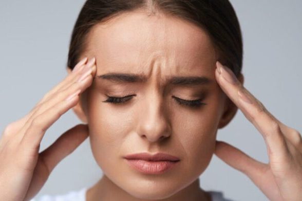 Почему часто голова болит и кружится при перепадах погоды
