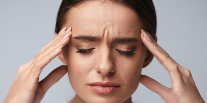 Почему часто голова болит и кружится при перепадах погоды