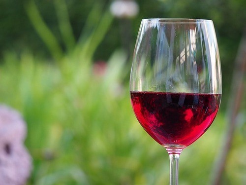 Ученые доказали пользу красного вина — МедНовости